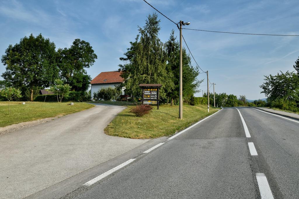 Apartments Bozic Grabovac  Exteriör bild