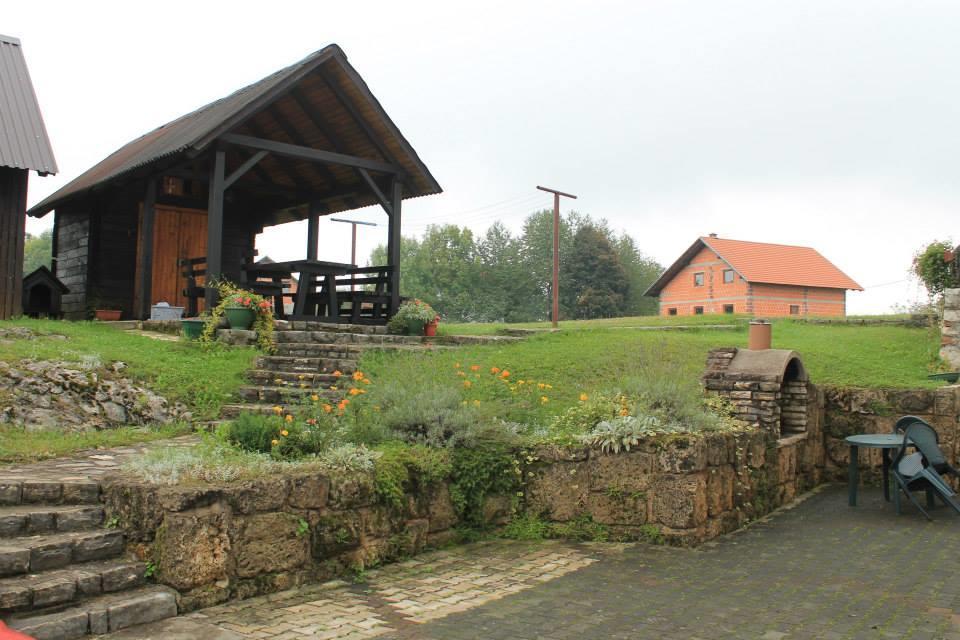 Apartments Bozic Grabovac  Exteriör bild